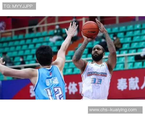 广东队本土球员吉伦沃特渴望归化加入中国男篮实现梦想